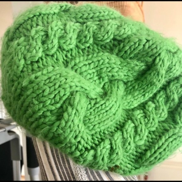Kelly green girls floppy hat. Old navy. main image 2